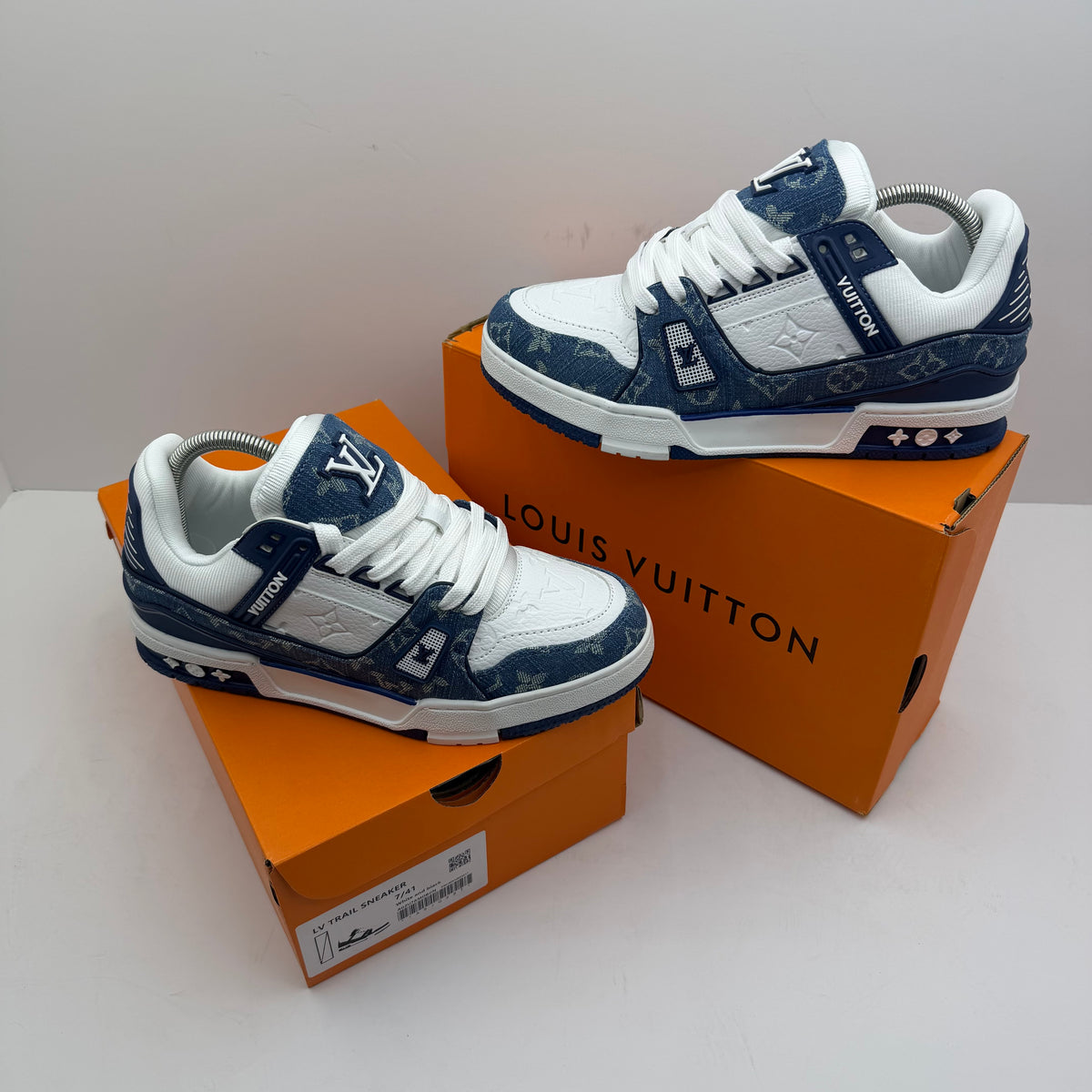 SAPATILHAS LV AZUL/BRANCO🔵⚪️