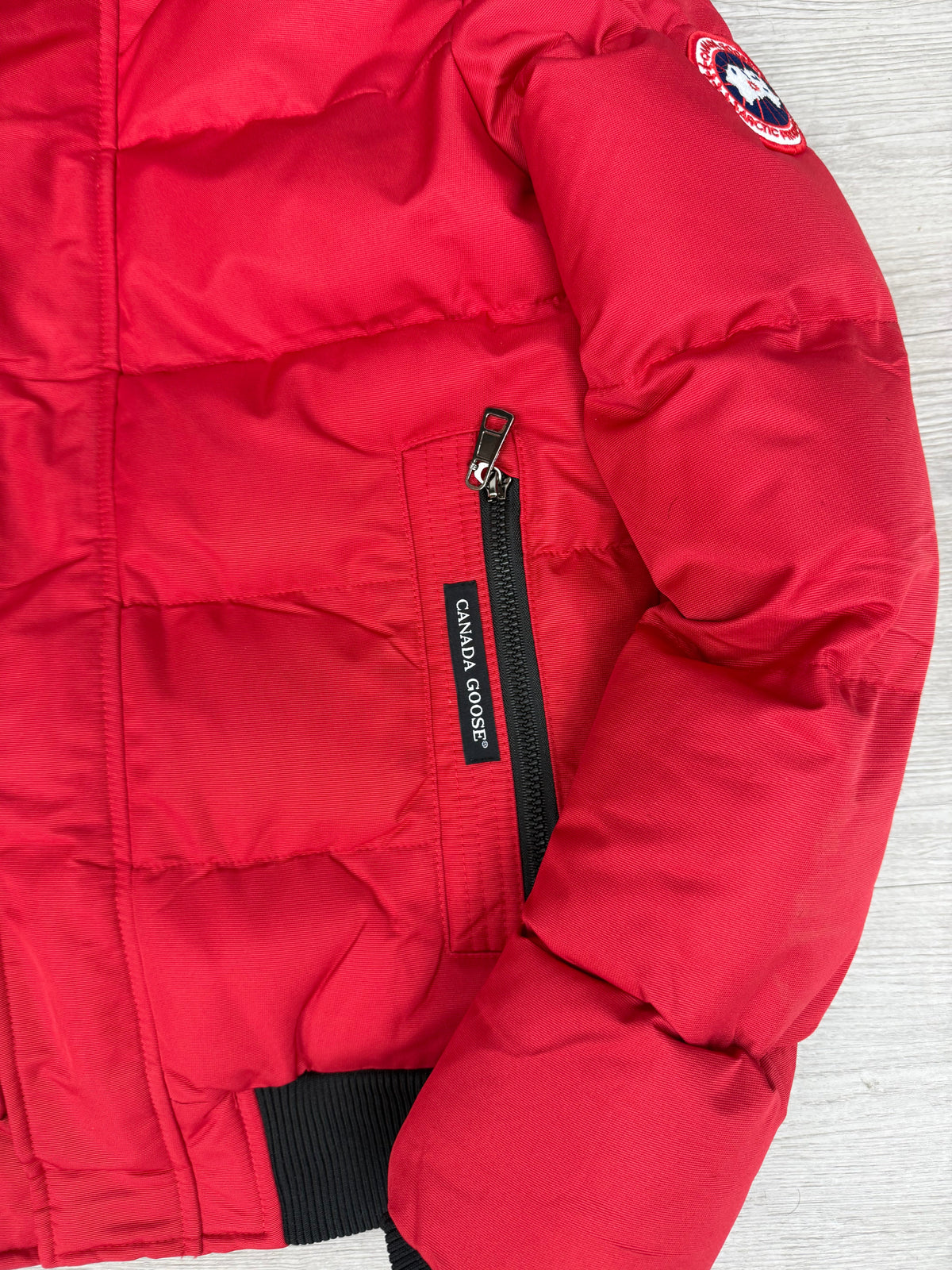 CASACO CANADA GOOSE RED 🀄️
