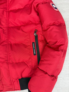 CASACO CANADA GOOSE RED 🀄️