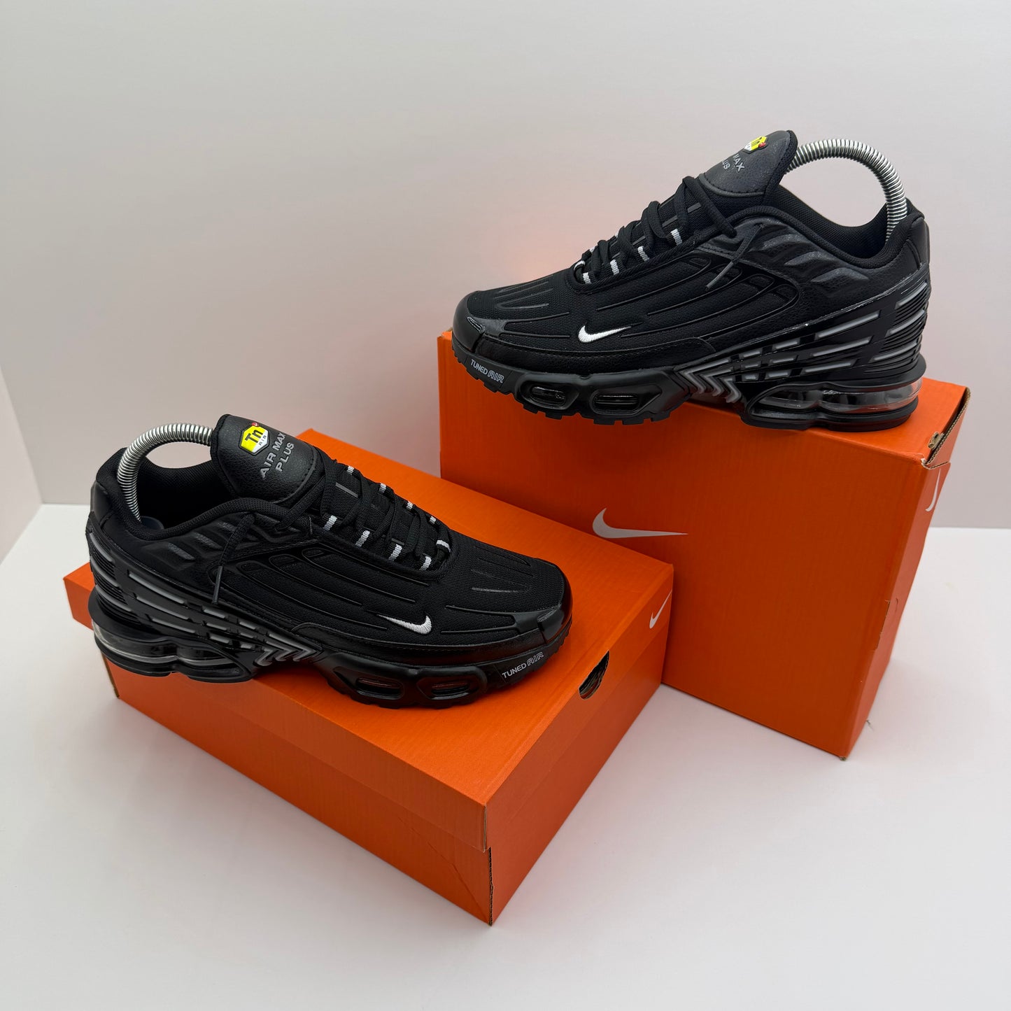NIKE TUNED BLACK/SILVER⚫️🪙