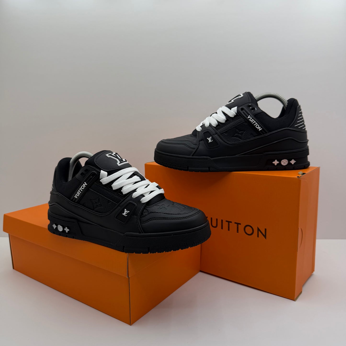LV TRAINER BLACK⚫️