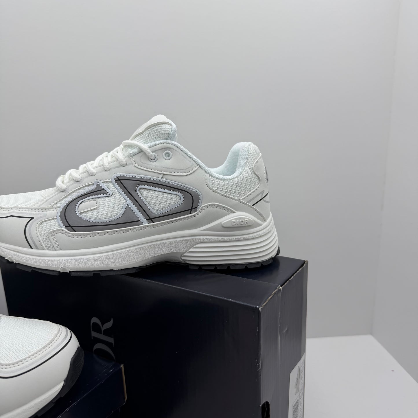 DIOR B30 WHITE⚪️