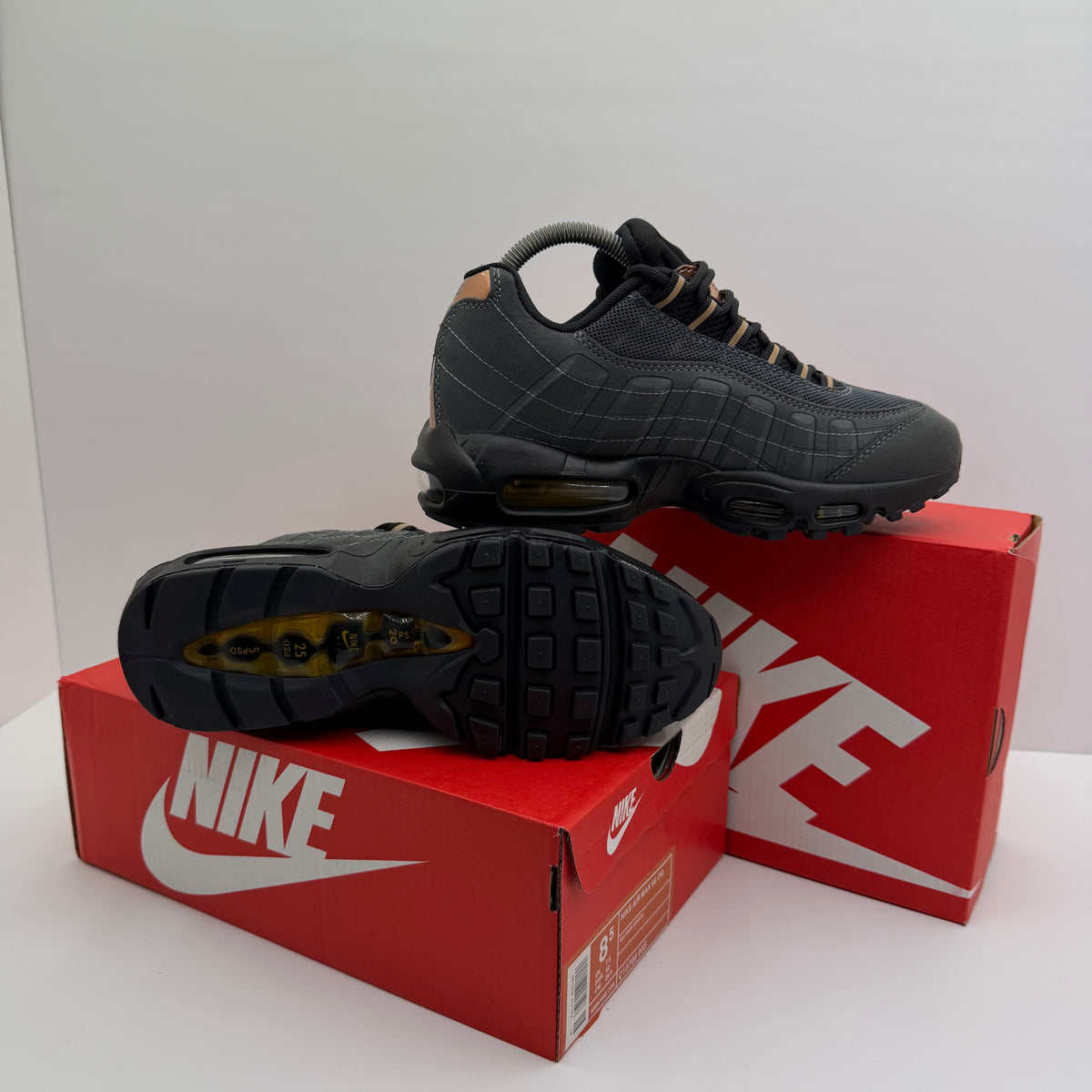 NIKE AIR MAX 95 MODELO ESPECIAL 👑