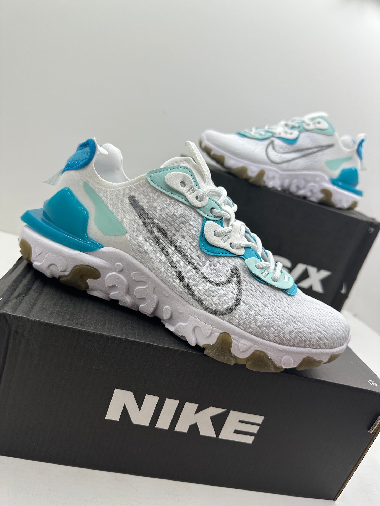 Nike React Visión White & Blue