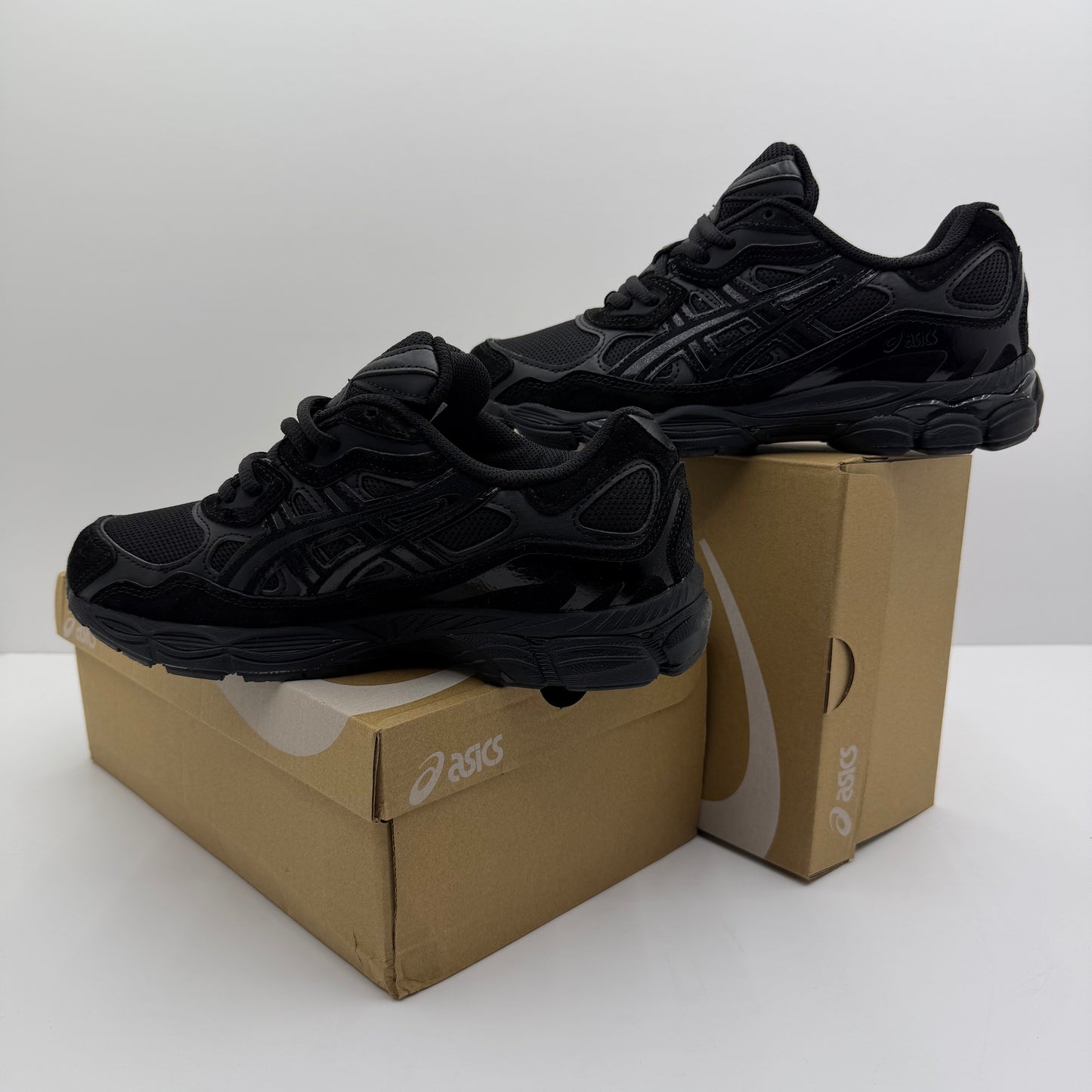 ASICS QUANTUM GEL BLACK⚫️