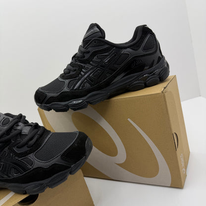 ASICS QUANTUM GEL BLACK⚫️