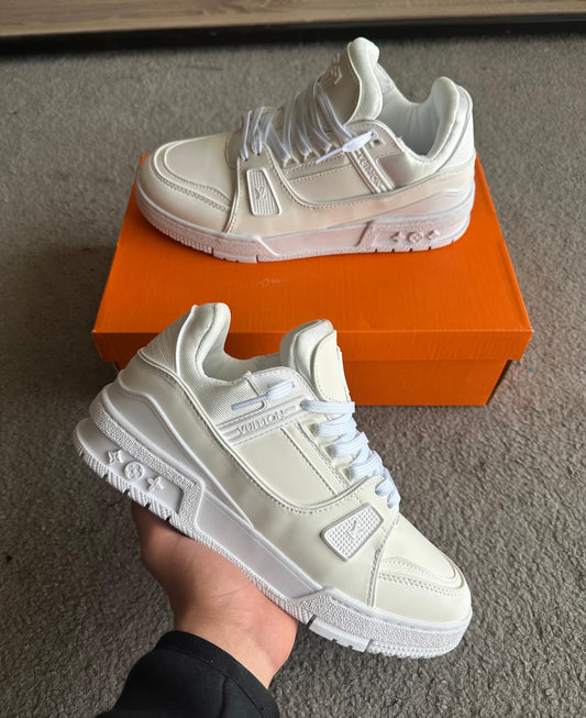 LOUIS VUITTON TRAINER WHITE⚪️
