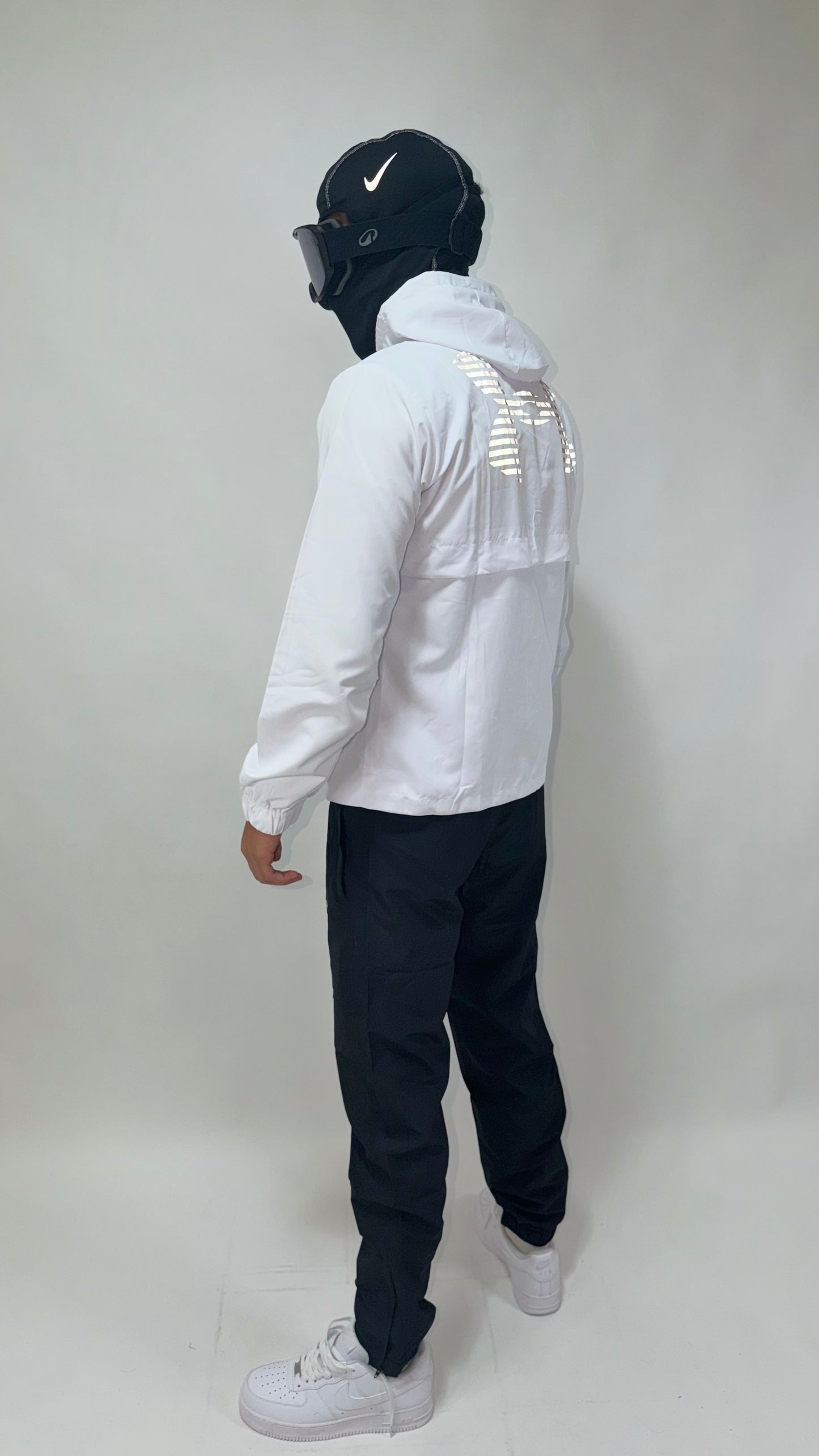 UNDER ARMOUR BLACK/WHITE 1