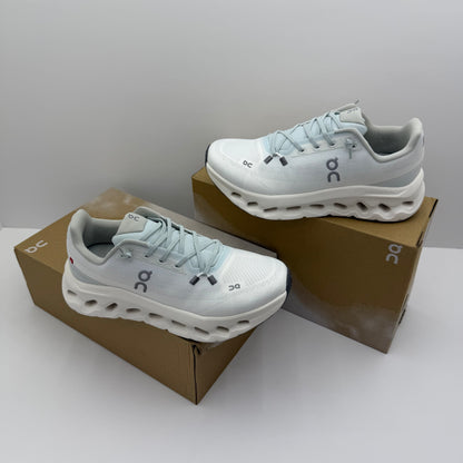 ON CLOUDTILT WHITE⚪️