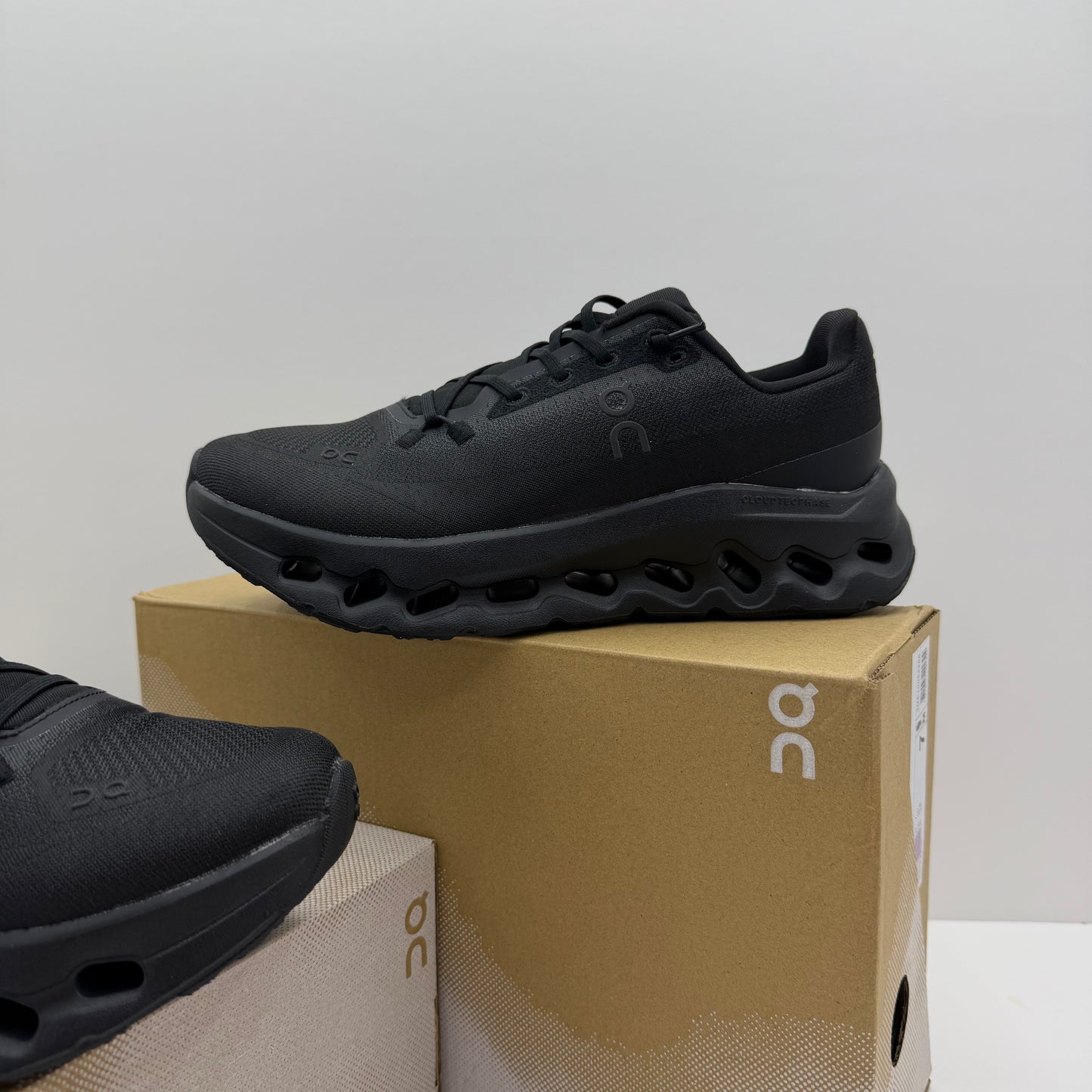 ON CLOUDTILT BLACK ⚫️