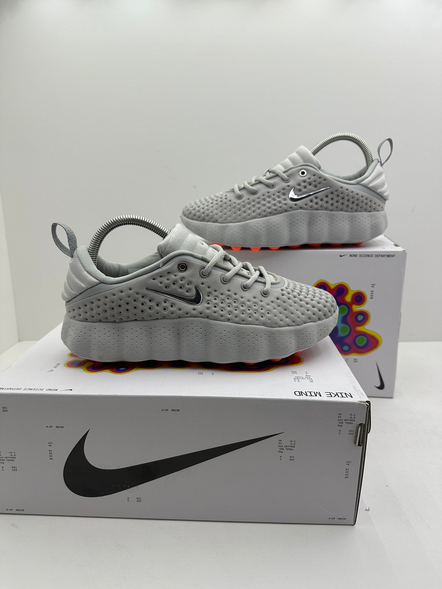Zapatilla Nike Mind Grey