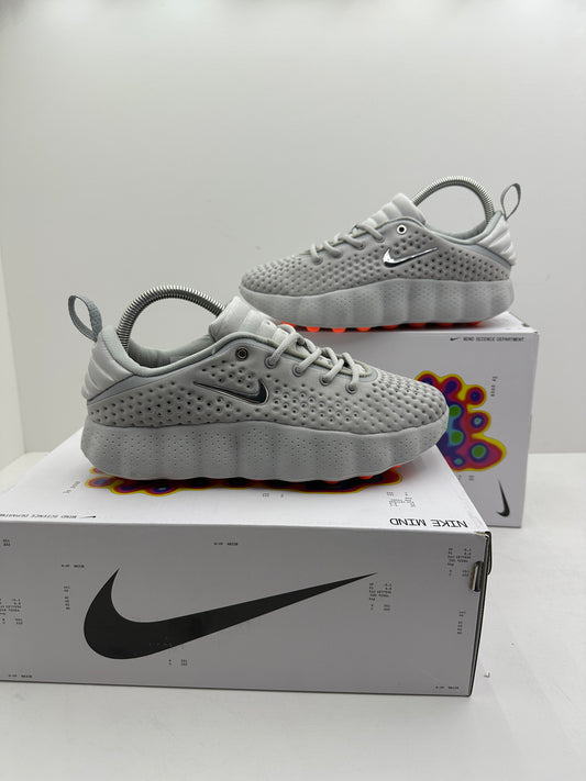 Zapatilla Nike Mind Grey