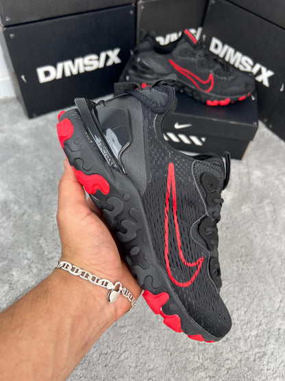 NIKE REACT BLACK/RED⚫️🔴