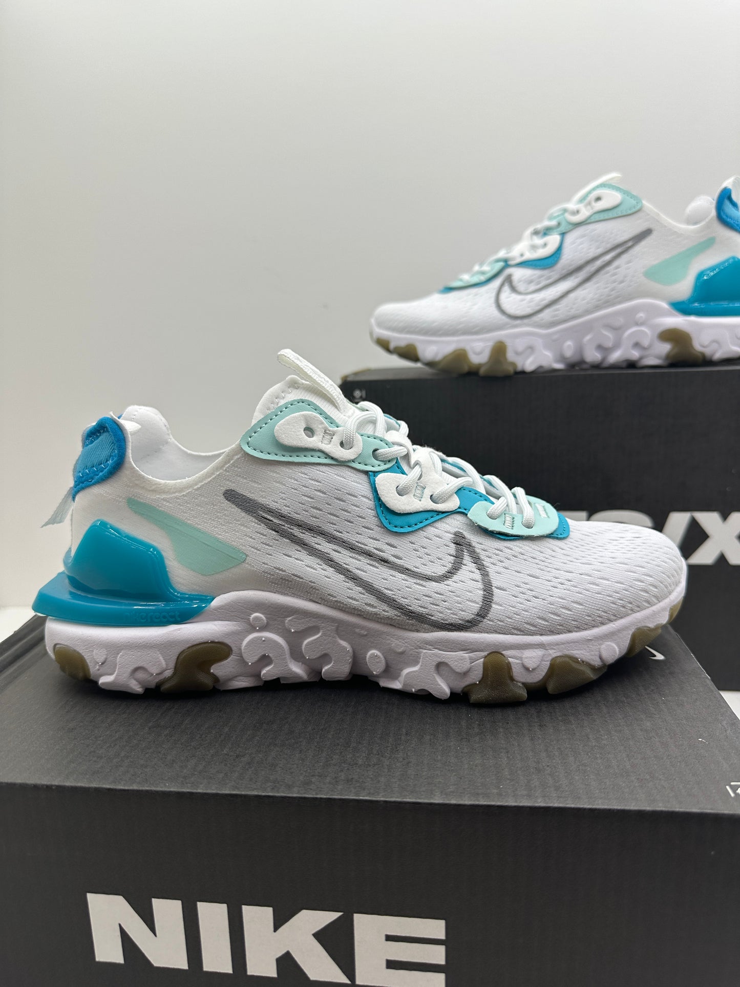 Nike React Visión White & Blue