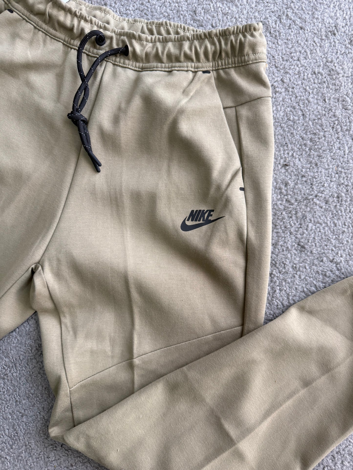 CHÁNDAL NIKE TECH BEIGE🔥🤯