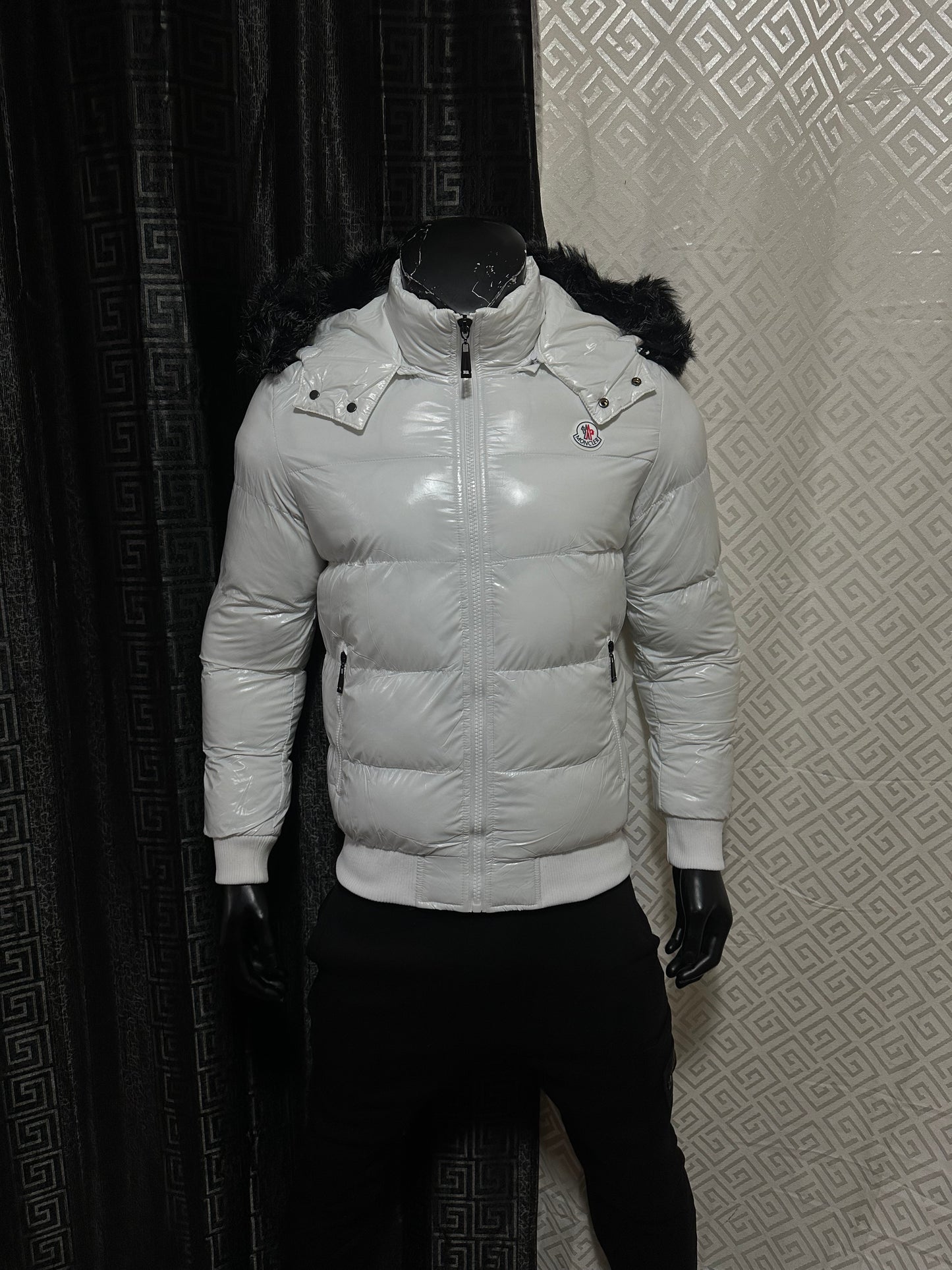MONCLER JACKET WHITE⚪️💣
