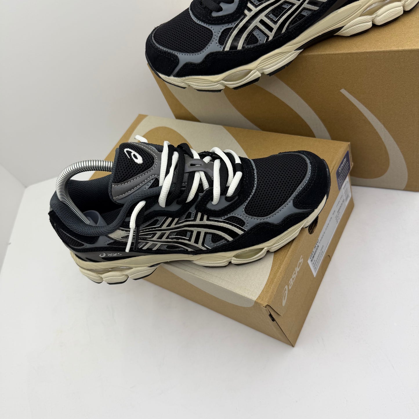 ASICS QUANTUM GEL 2026