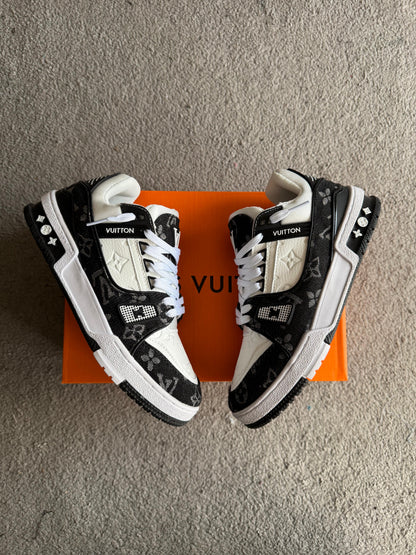 LOUIS VUITTON TRAINER BLACK&WHITE⚫️⚪️