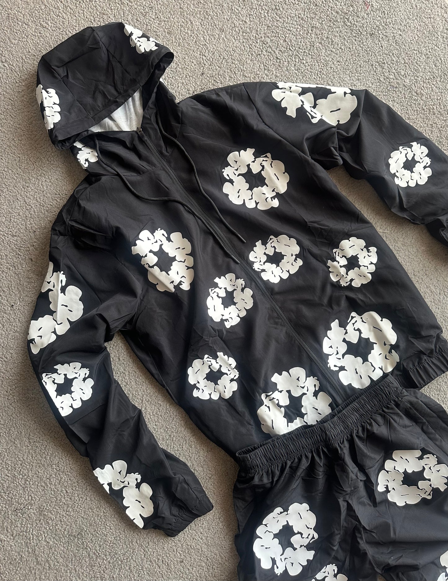 DENIM TEARS ALL BLACK⚫️⚫️