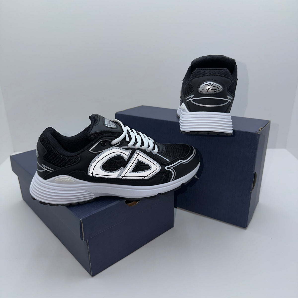 DIOR B30 PRETO/BRANCO 🐼