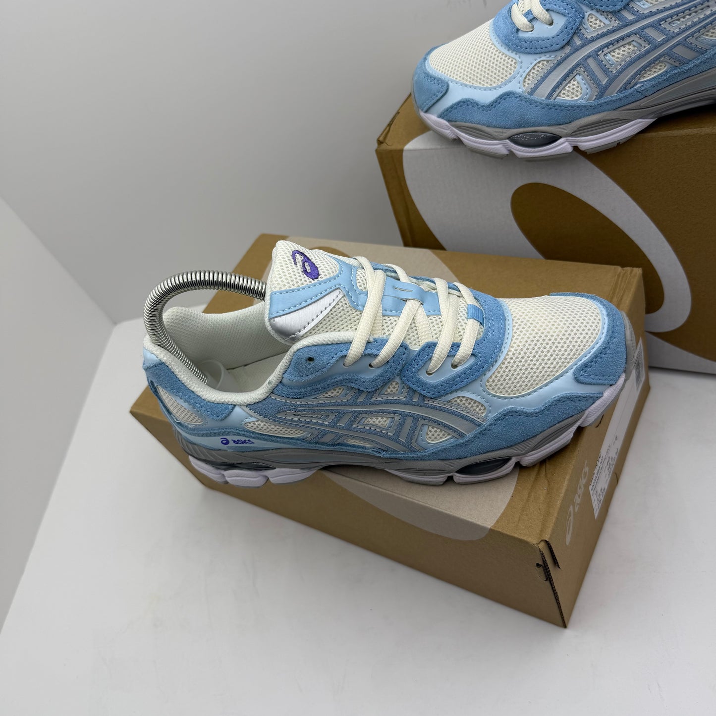 ASICS QUANTUM GEL SKY BLUE