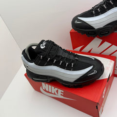 AIR MAX 95 PRETO/BRANCO ⚫️⚪️