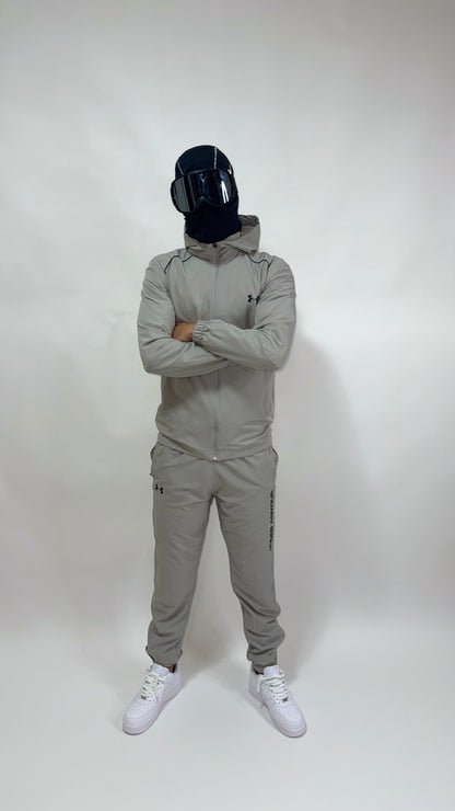 CHANDAL UNDER ARMOUR GREY🌑