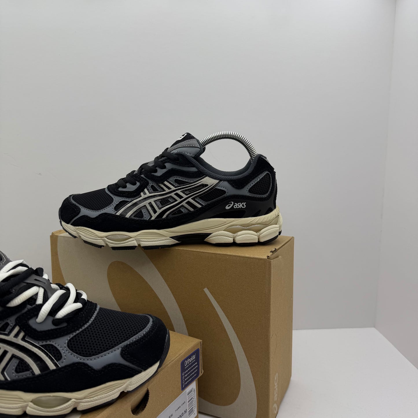 ASICS QUANTUM GEL 2026