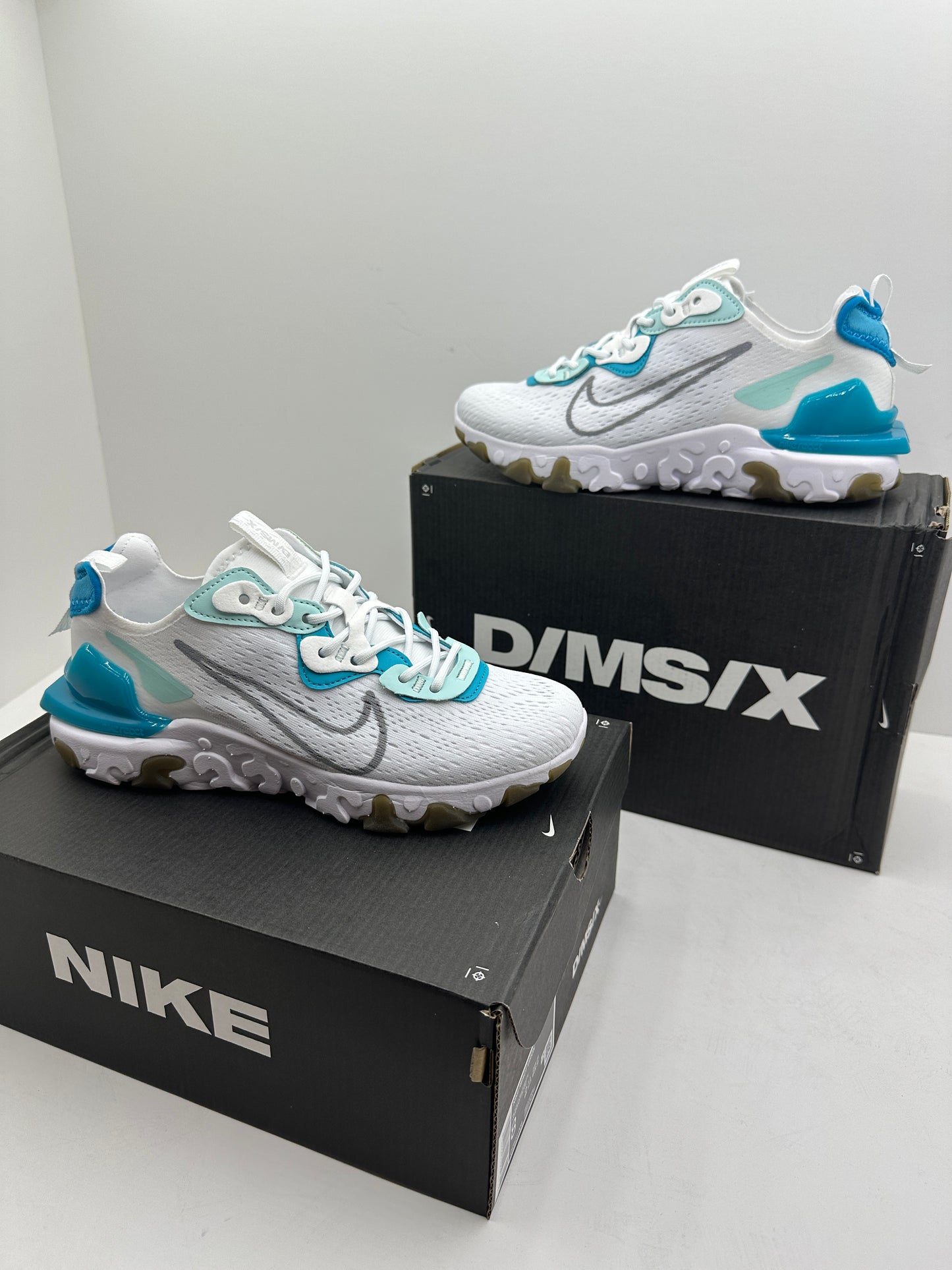 Nike React Visión White & Blue