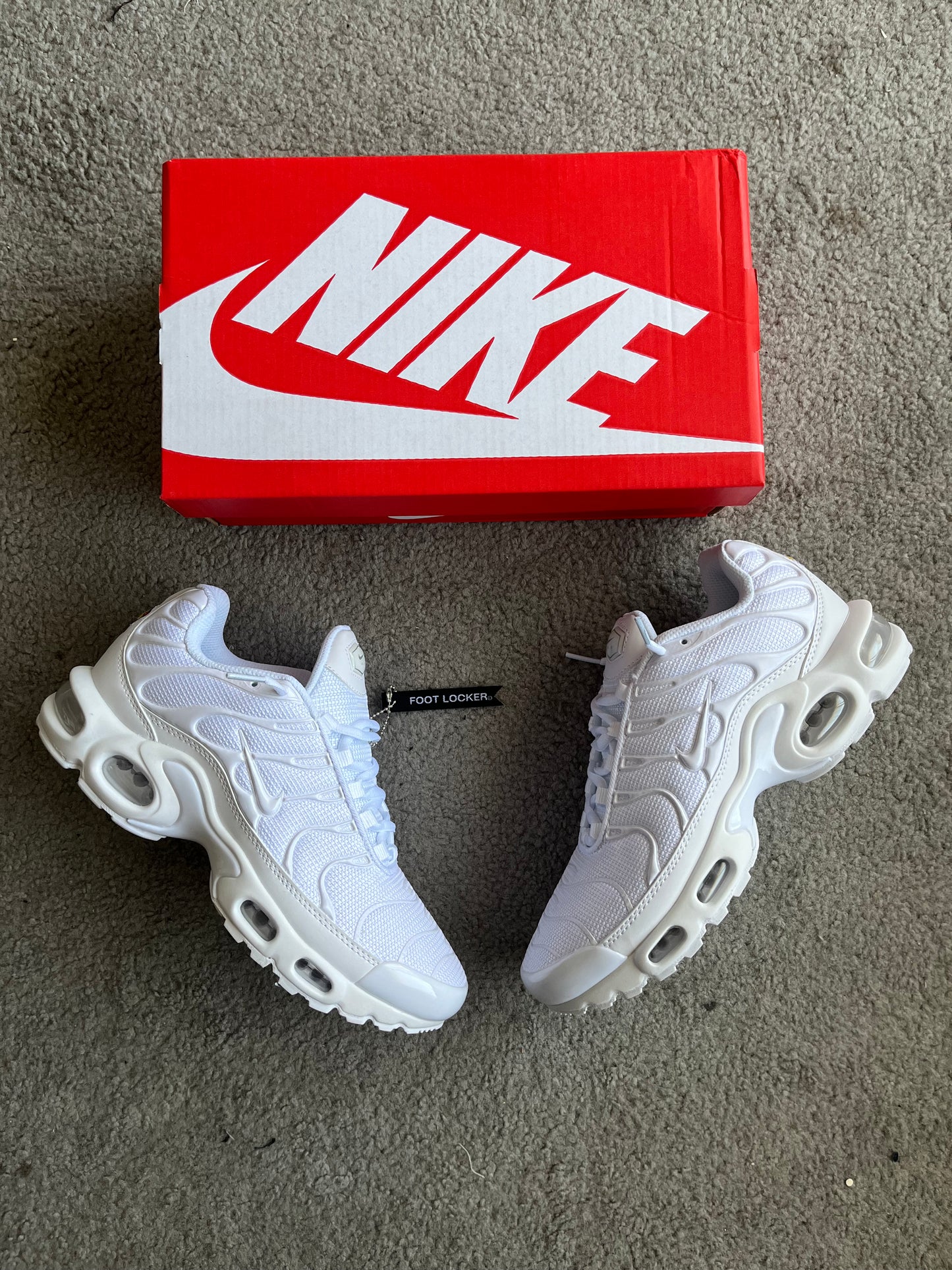 “NIKE TN ALL WHITE⚪️”