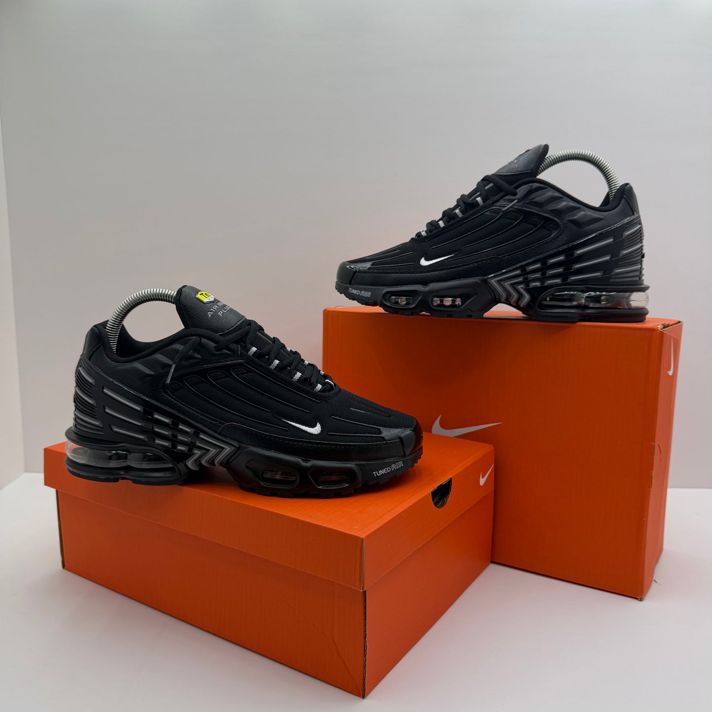 NIKE TUNED BLACK/SILVER⚫️🪙