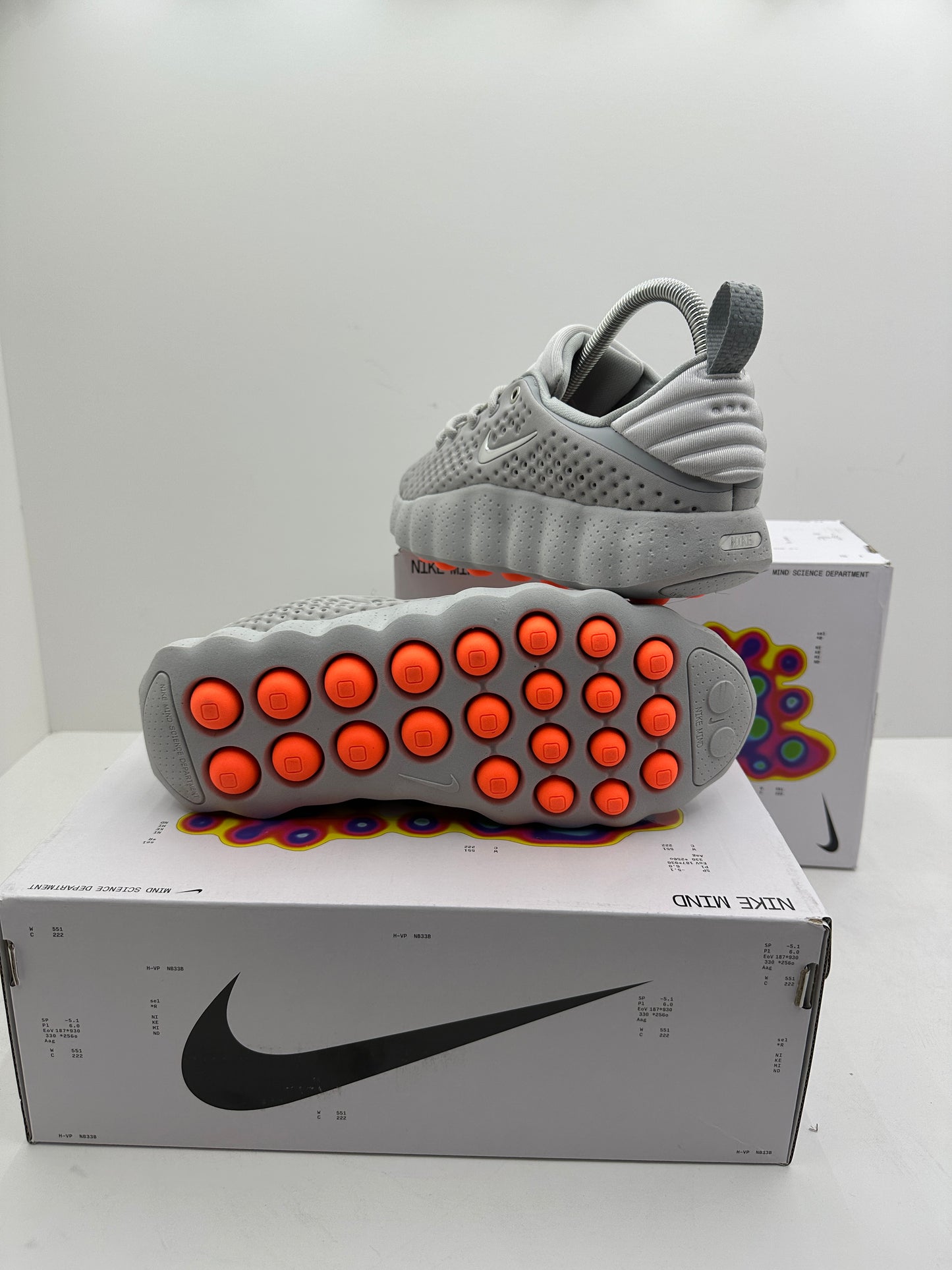 Zapatilla Nike Mind Grey