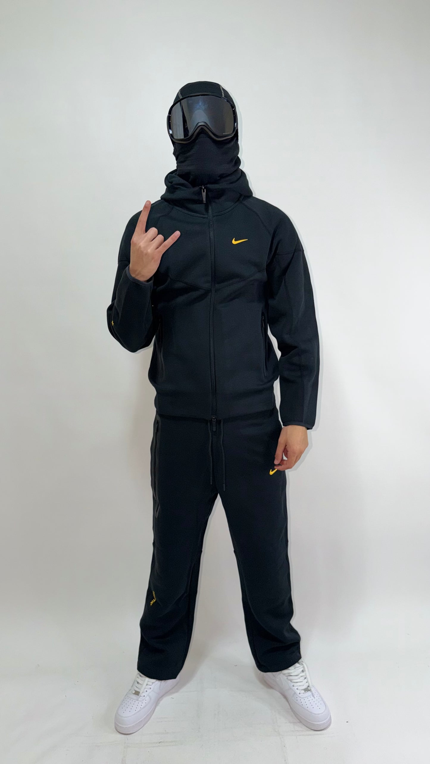 NIKE TECH NOCTA NEGRO⚫️ MÁXIMA CALIDAD 1.1😍 MODELO 2026🤩