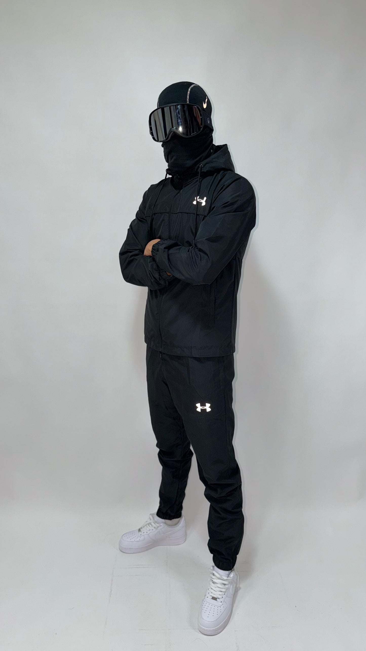 UNDER ARMOUR BLACK 1