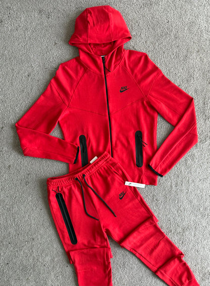 CHÁNDAL NIKE TECH FULL RED🔥🌶️