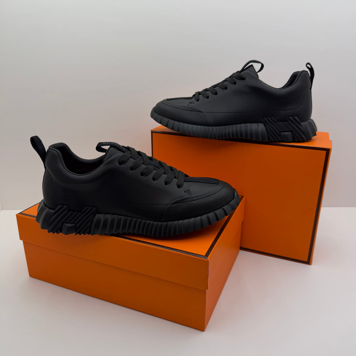 SNEAKER HERMES PRETO | MÁXIMA QUALIDADE 2026 ⚫️