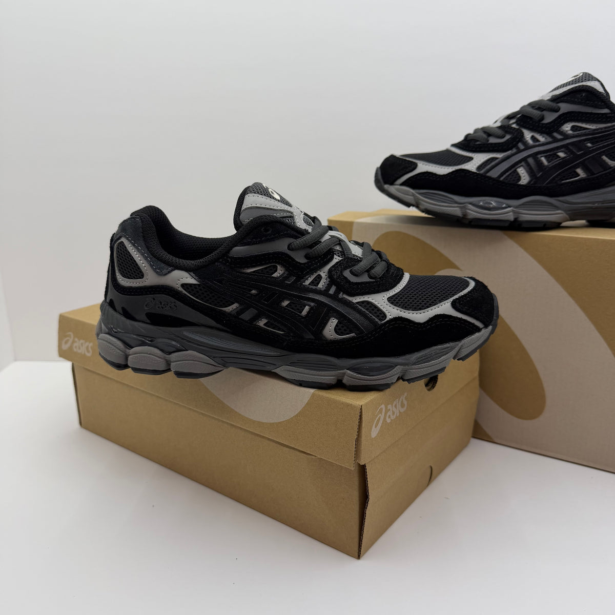 ASICS GEL NYC 2026