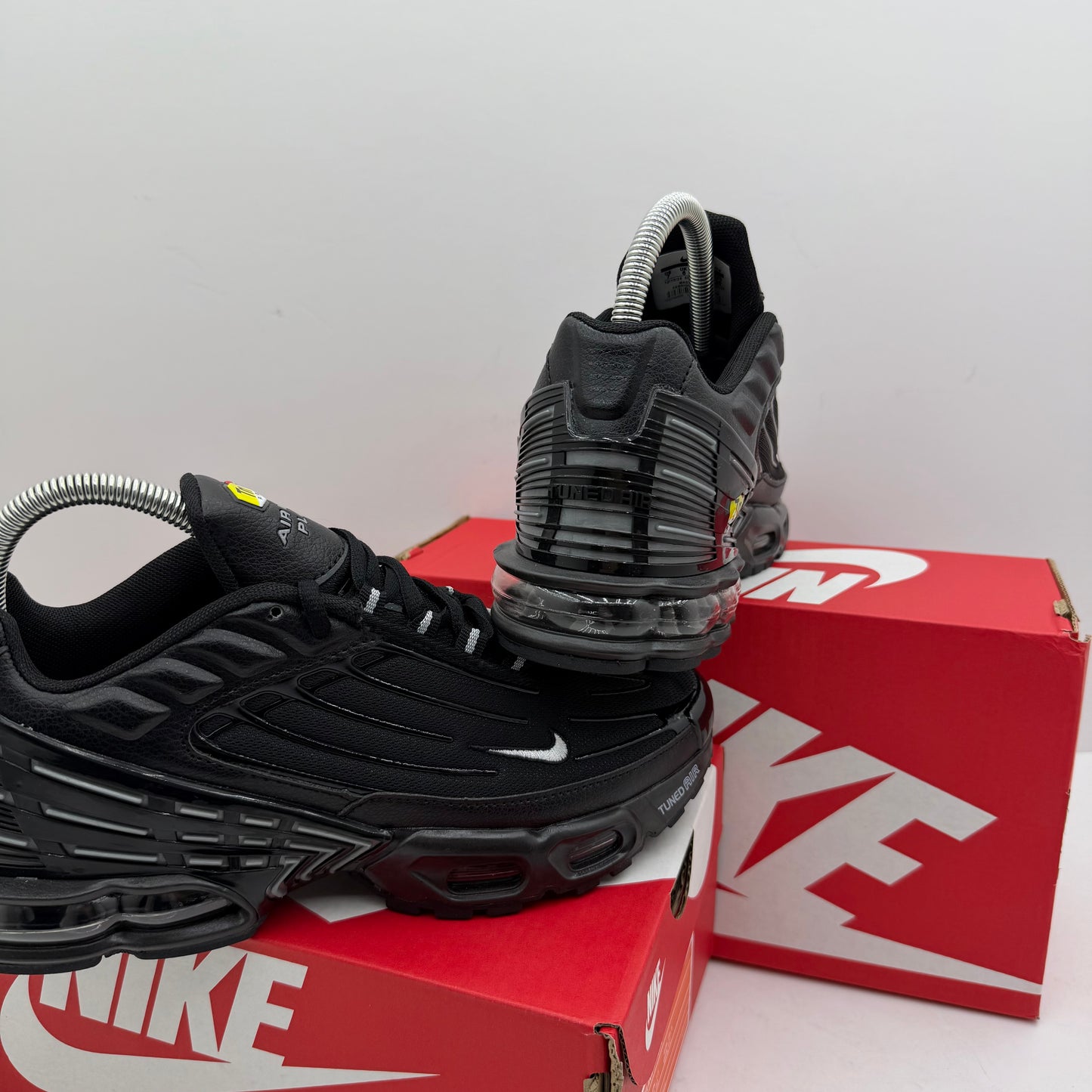 NIKE TUNED BLACK