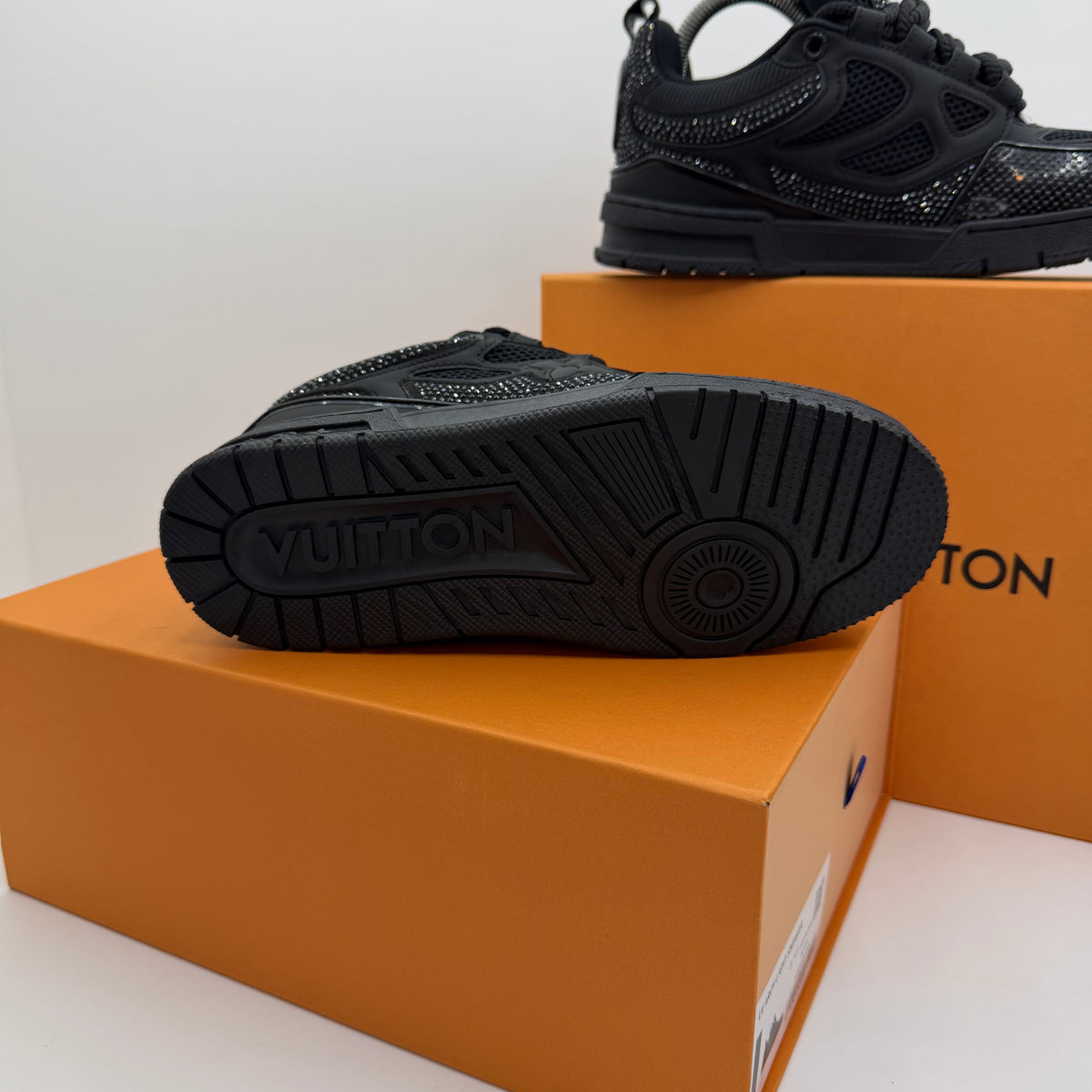 LOUIS VUITTON SKATE SWAROVSKI BLACK ⚫️