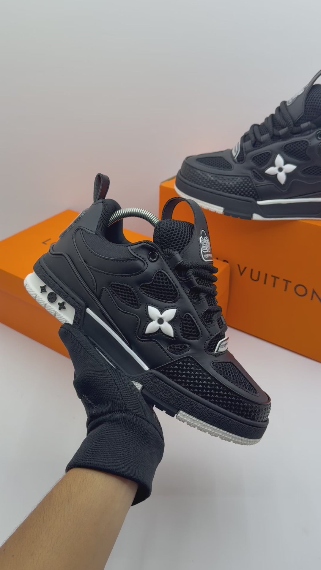 LV SKATE PRETO ⚫️
