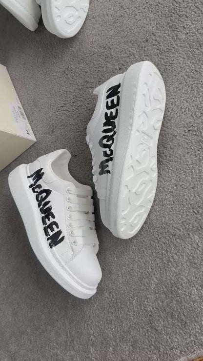 ALEXANDER MCQUEEN ⚫️⚪️