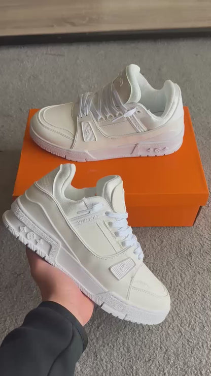 LOUIS VUITTON TRAINER WHITE⚪️